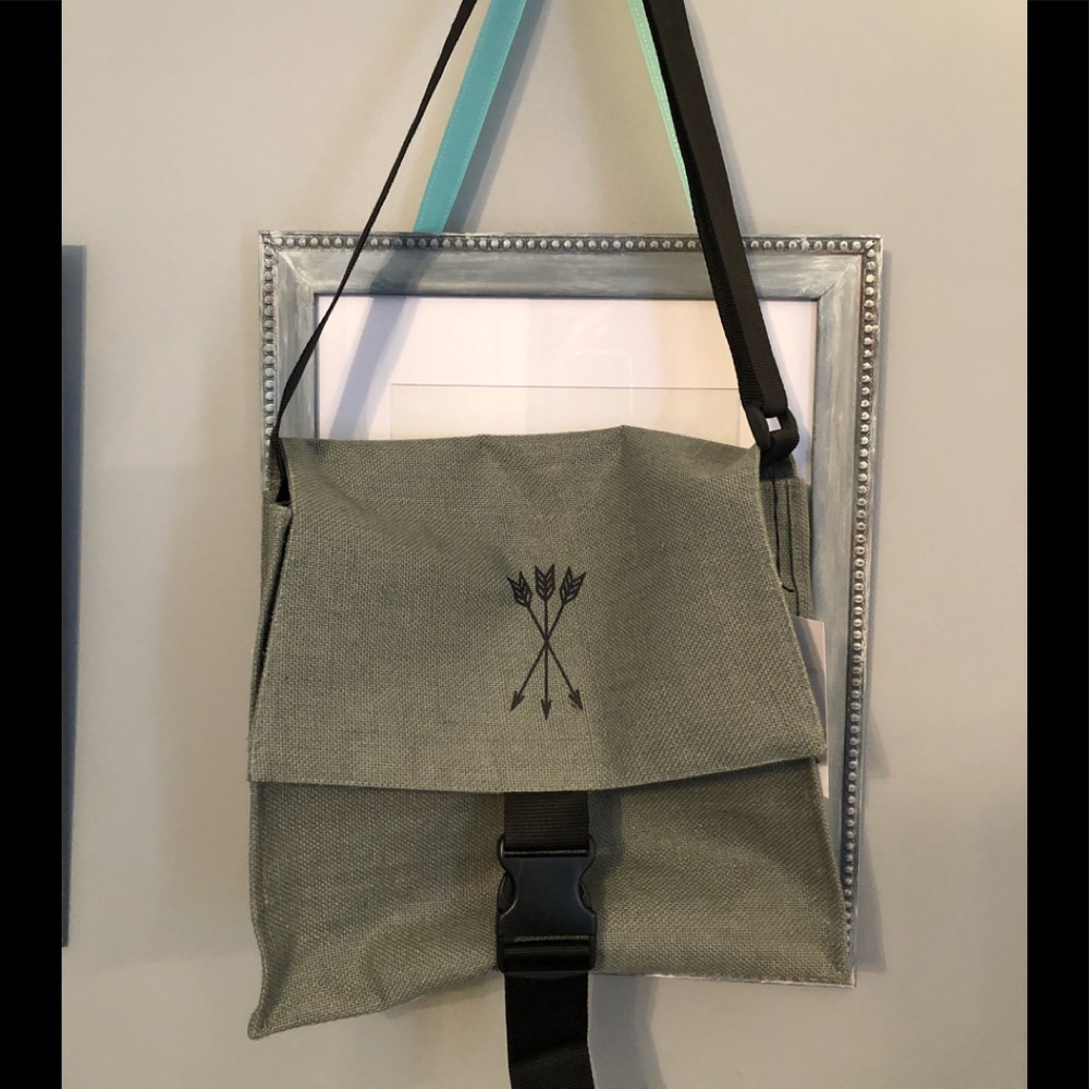 SOLD!!!  ARROW Shoulder Bag